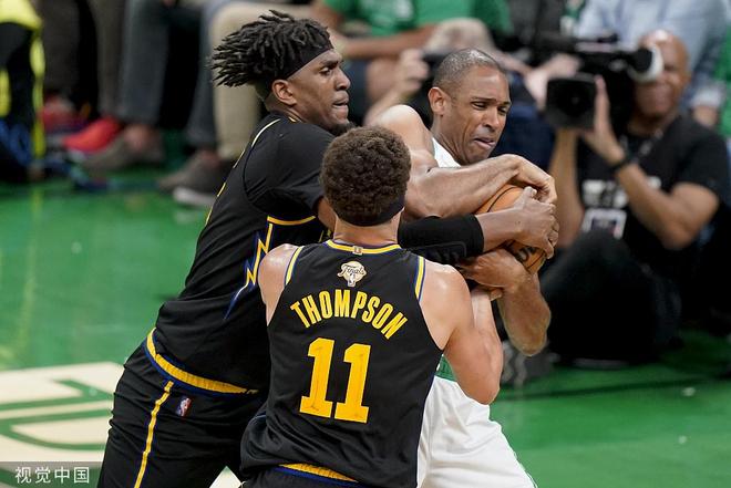 九游体育官网离谱！巴黎圣日耳曼围绕NBA总决赛强势反弹波士顿凯尔特人赛前强势反弹，纳达尔在掘金比赛中大比分领先的简单介绍